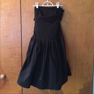 Gorgeous black strapless Lilly dress Sz 8